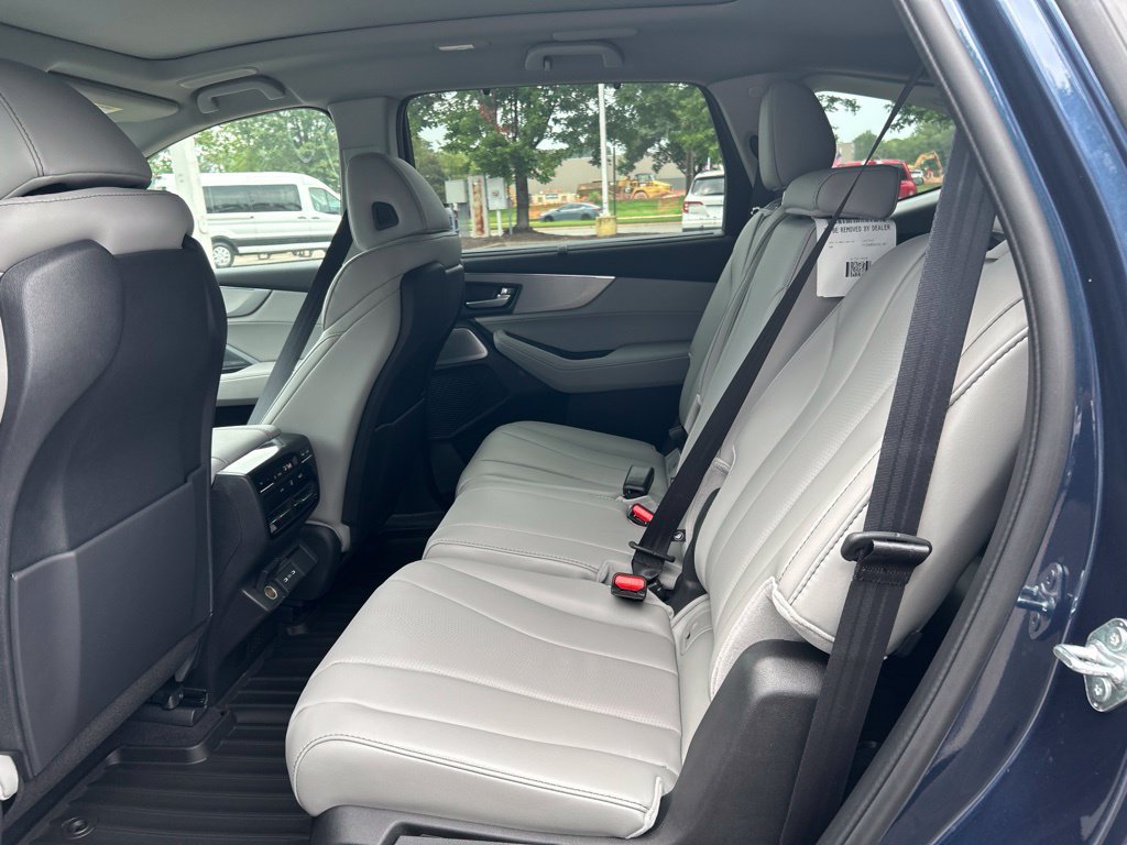 New 2026 Acura MDX w/ Technology Package AWD/4WD image 17
