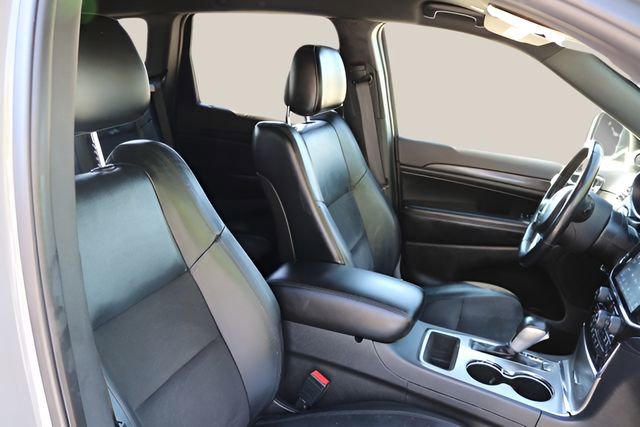 Used 2021 Jeep Grand Cherokee Laredo X image 18