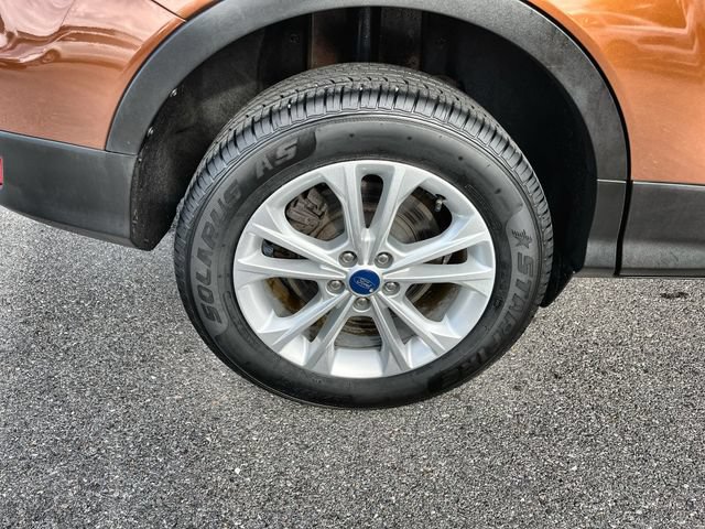 Used 2017 Ford Escape SE AWD/4WD image 19