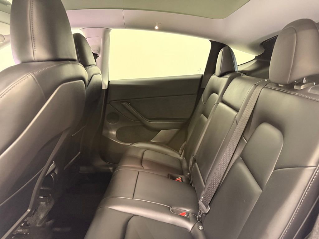 Used 2023 Tesla Model Y Long Range image 19