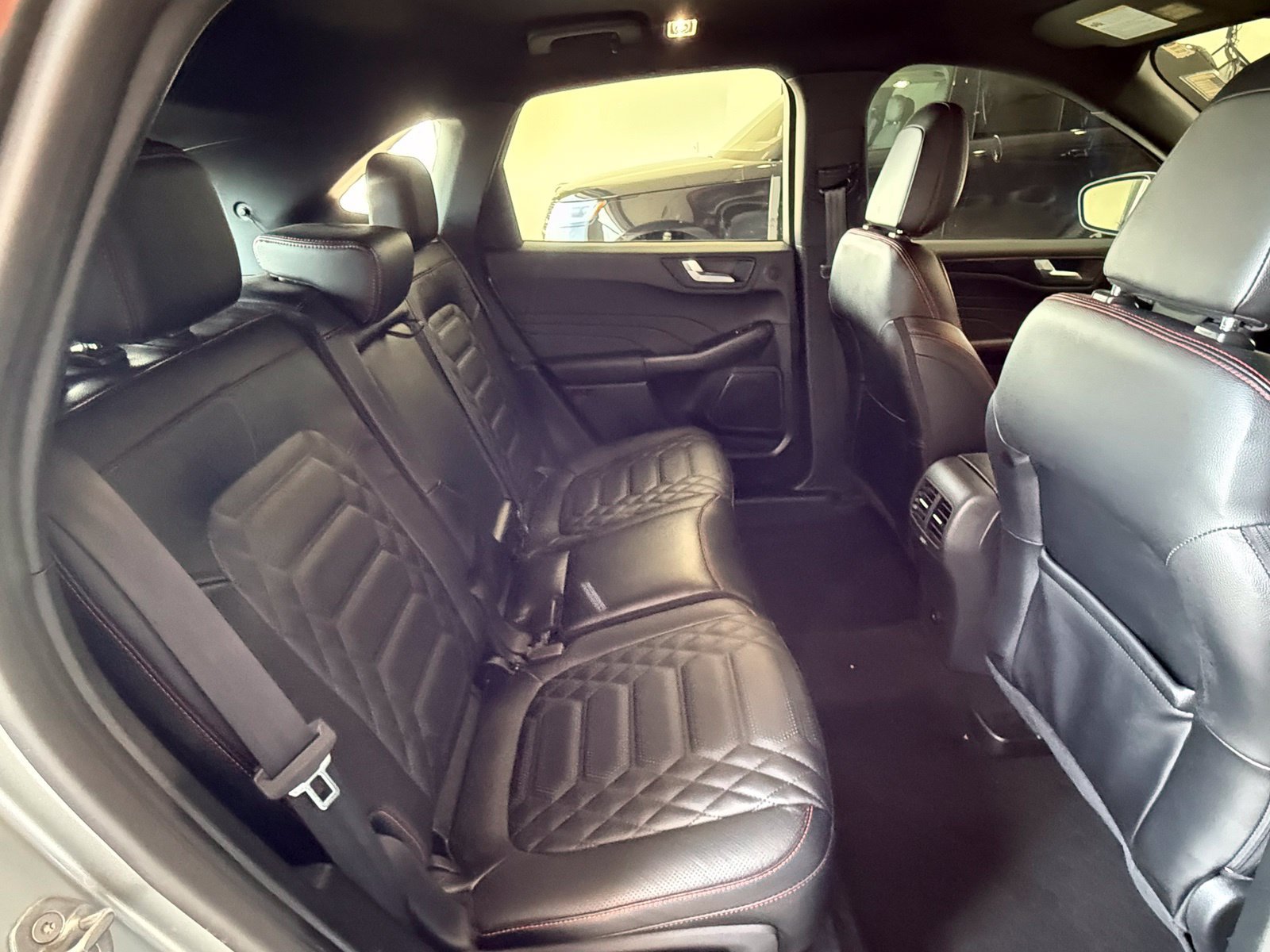 Used 2024 Ford Escape ST-Line Elite w/ Premium Technology Package AWD/4WD image 15