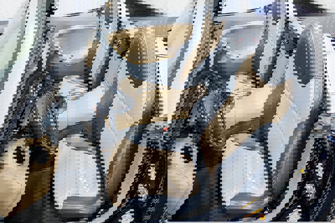 Used 2006 Pontiac Solstice Convertible w/ Premium Package image 10