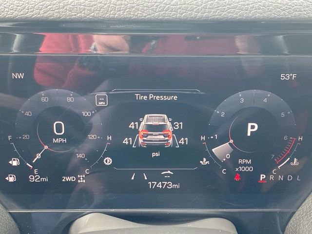 Used 2025 GMC Yukon XL Denali AWD/4WD image 11