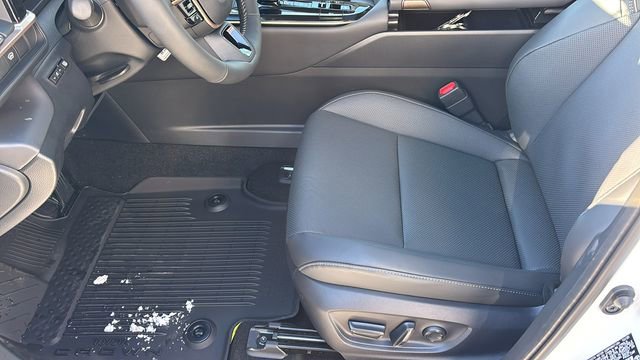 New 2026 Toyota Crown Limited w/ Advanced Technology Package image 28