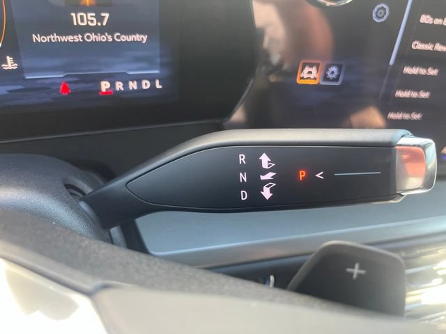 New 2027 Chevrolet Traverse LT w/ Sun and Wheel Package FWD image 27