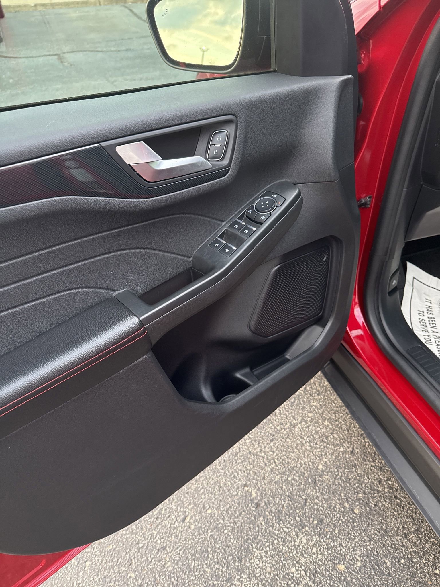 Used 2024 Ford Escape ST-Line image 13