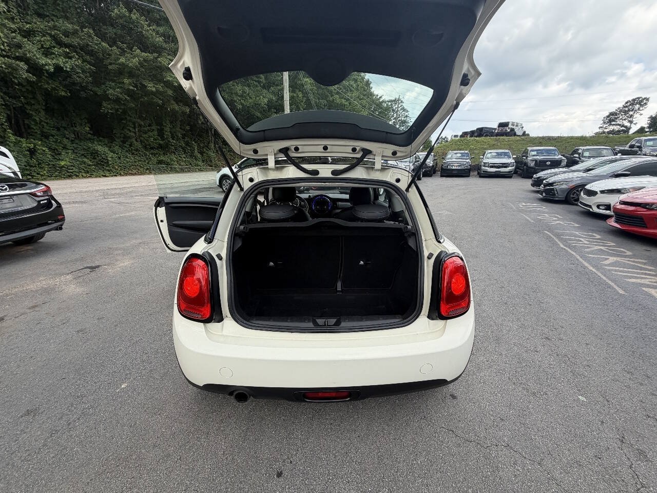 Used 2015 MINI Cooper 2-Door Hardtop FWD image 10