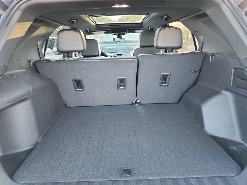 Certified 2023 Chevrolet Equinox RS w/ RS Leather Package image 6