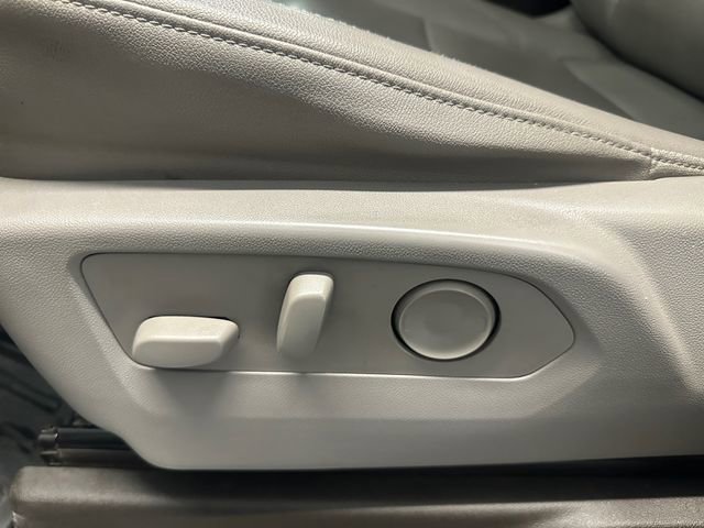 Used 2023 GMC Sierra 1500 SLT w/ SLT Convenience Package image 21