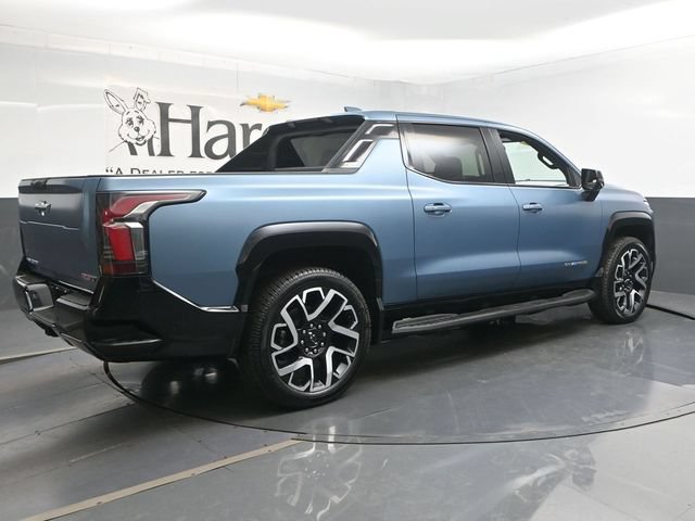 Certified 2025 Chevrolet Silverado EV RST AWD/4WD image 44