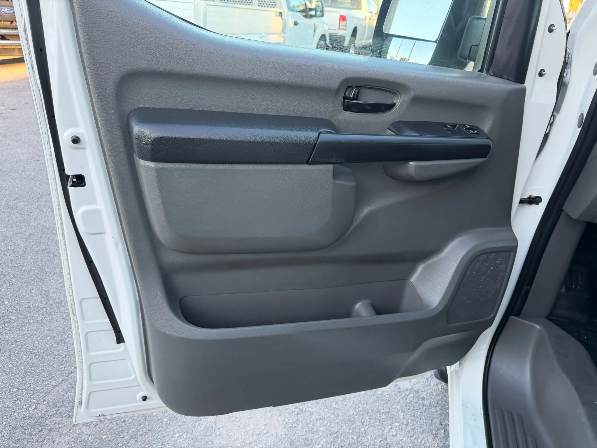 Used 2021 Nissan NV 2500 SV w/ Navigation Package RWD image 12