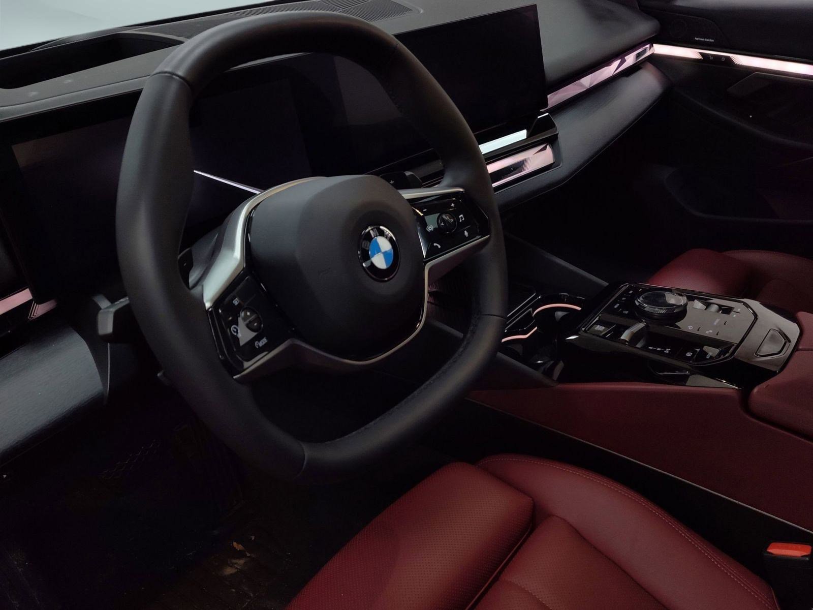 Certified 2025 BMW 540i xDrive image 4