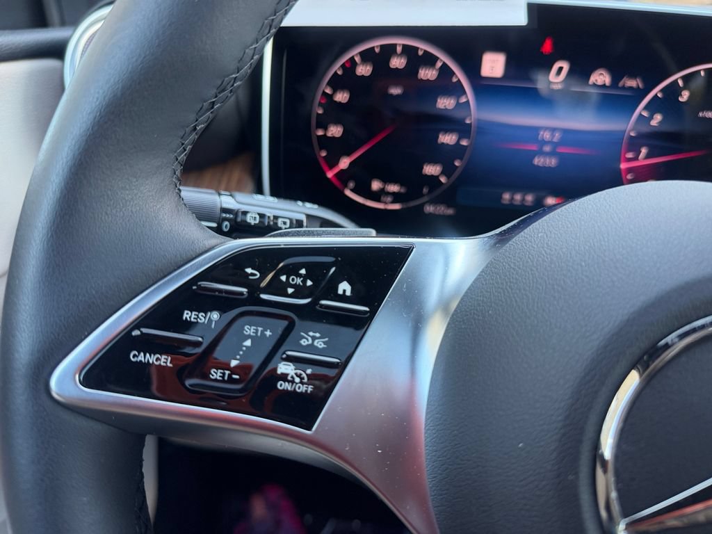 Certified 2026 Mercedes-Benz GLC 300 image 22