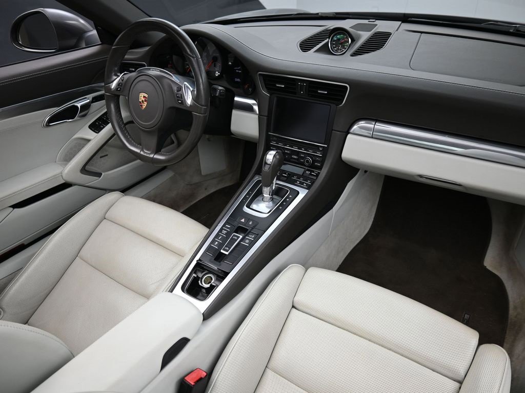 Used 2014 Porsche 911 Targa 4S image 24