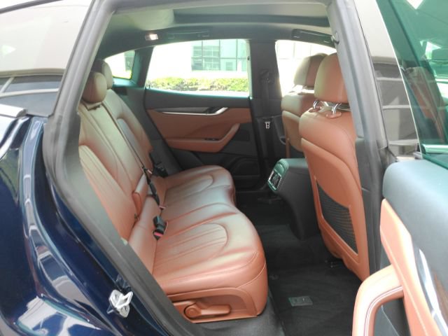 Used 2021 Maserati Levante AWD/4WD image 26