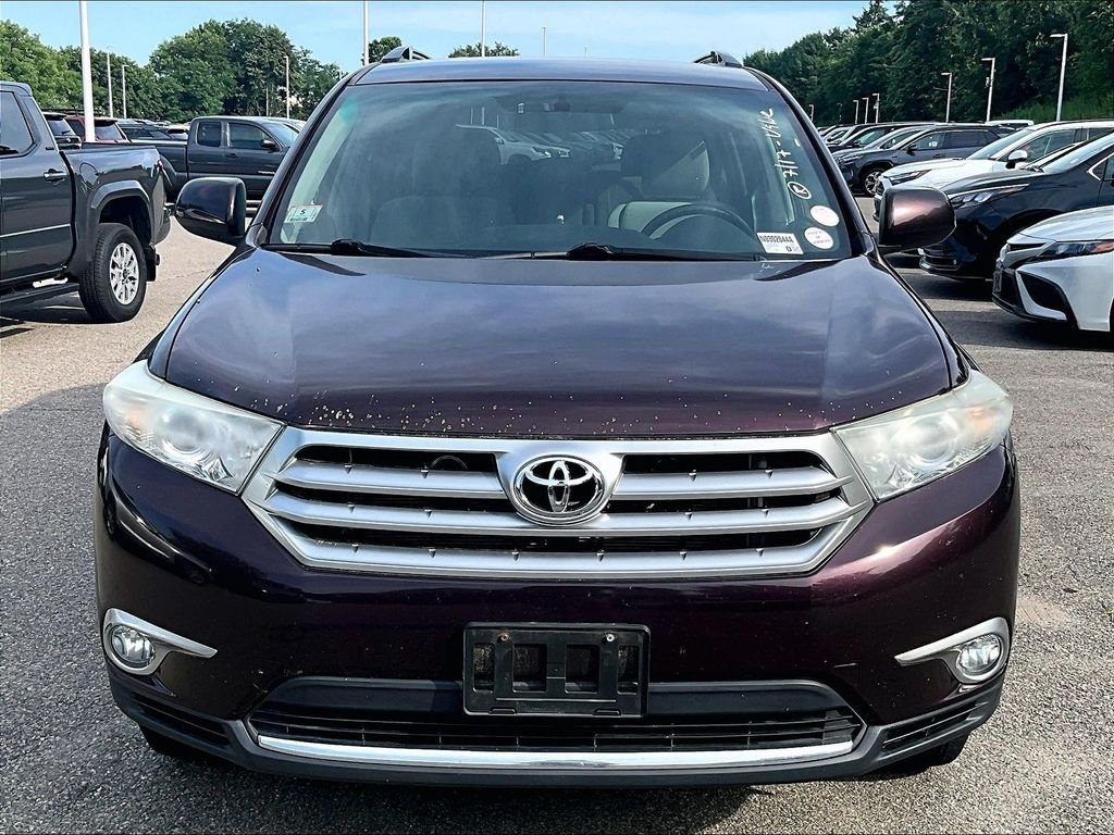 Used 2012 Toyota Highlander 4WD w/ Tech Pkg image 2