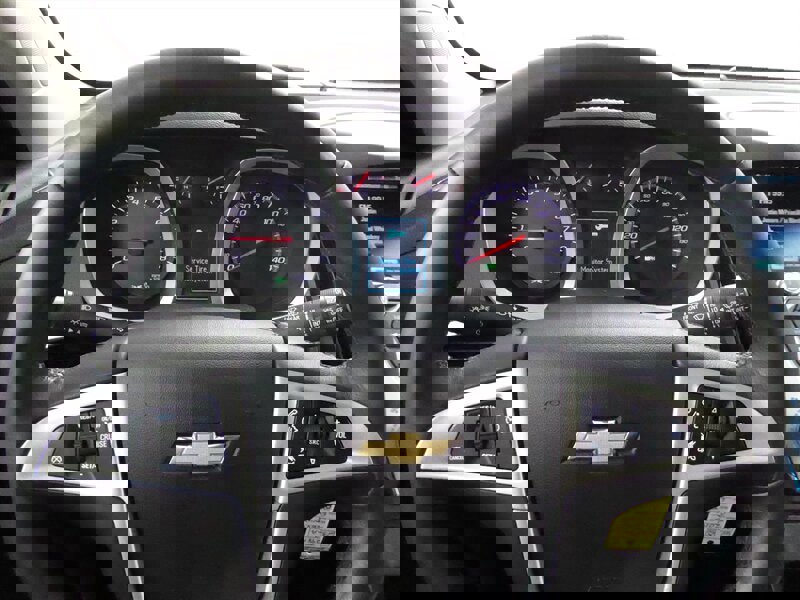 Used 2015 Chevrolet Equinox LT w/ Driver Convenience Package image 11