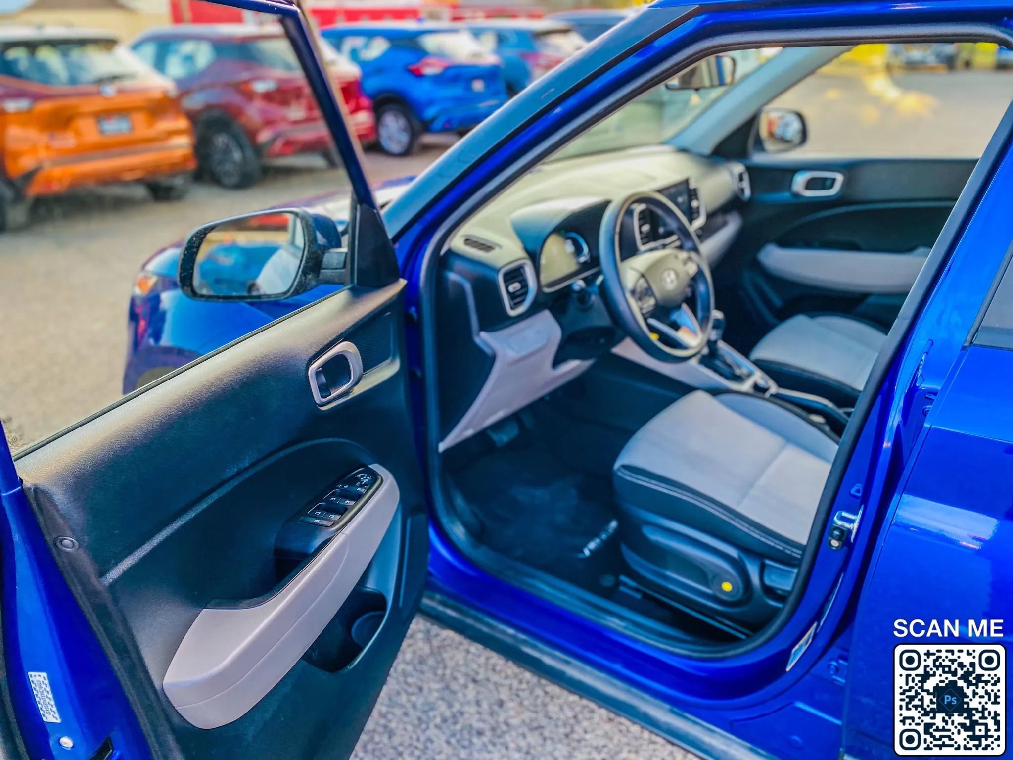 Used 2023 Hyundai Venue SEL image 12