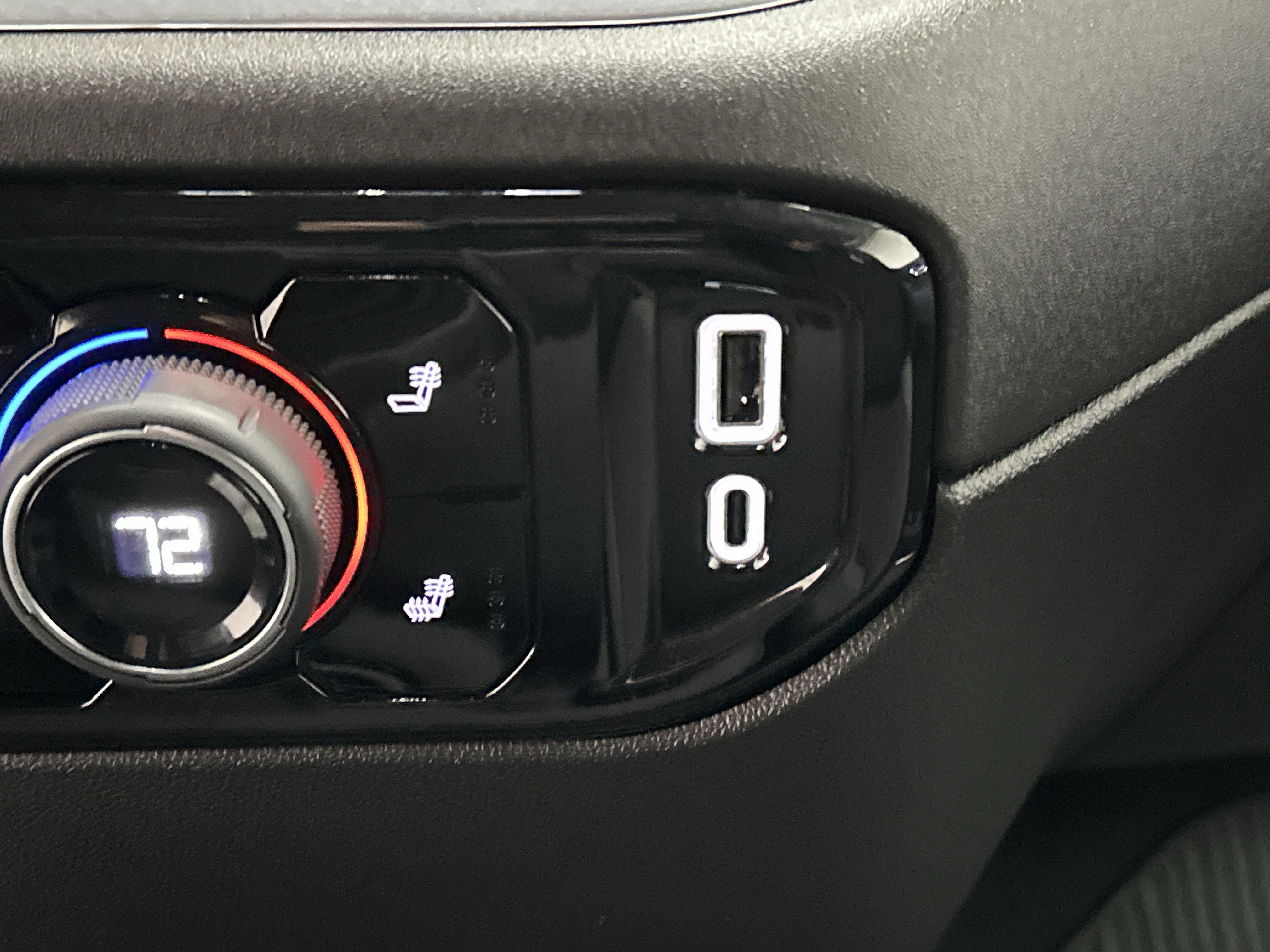 Used 2025 Chevrolet Silverado 2500 LT w/ Convenience Package image 42