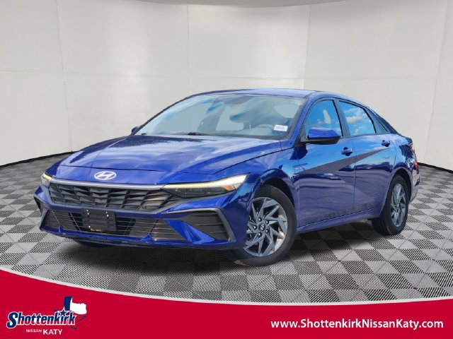 Used 2024 Hyundai Elantra Blue FWD image 1