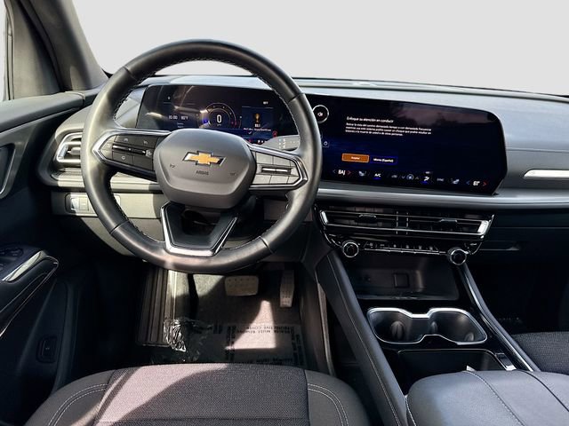 Used 2025 Chevrolet Traverse LT FWD image 21