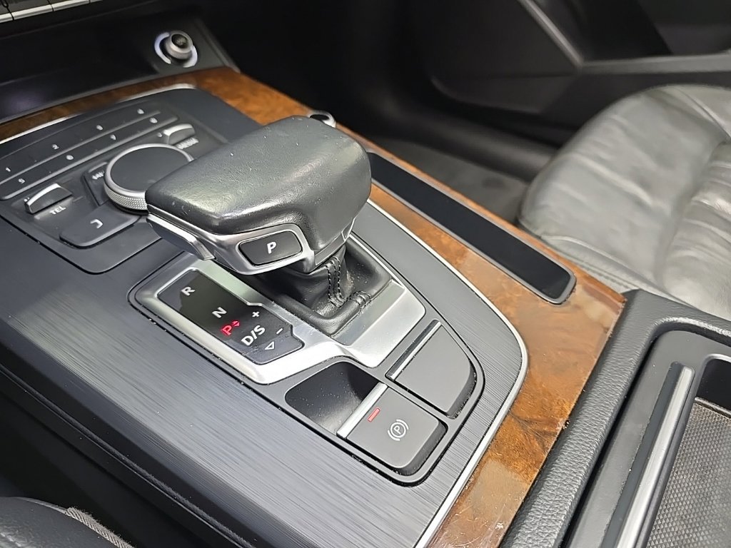 Used 2018 Audi Q5 2.0T Premium w/ Convenience Package AWD/4WD image 22