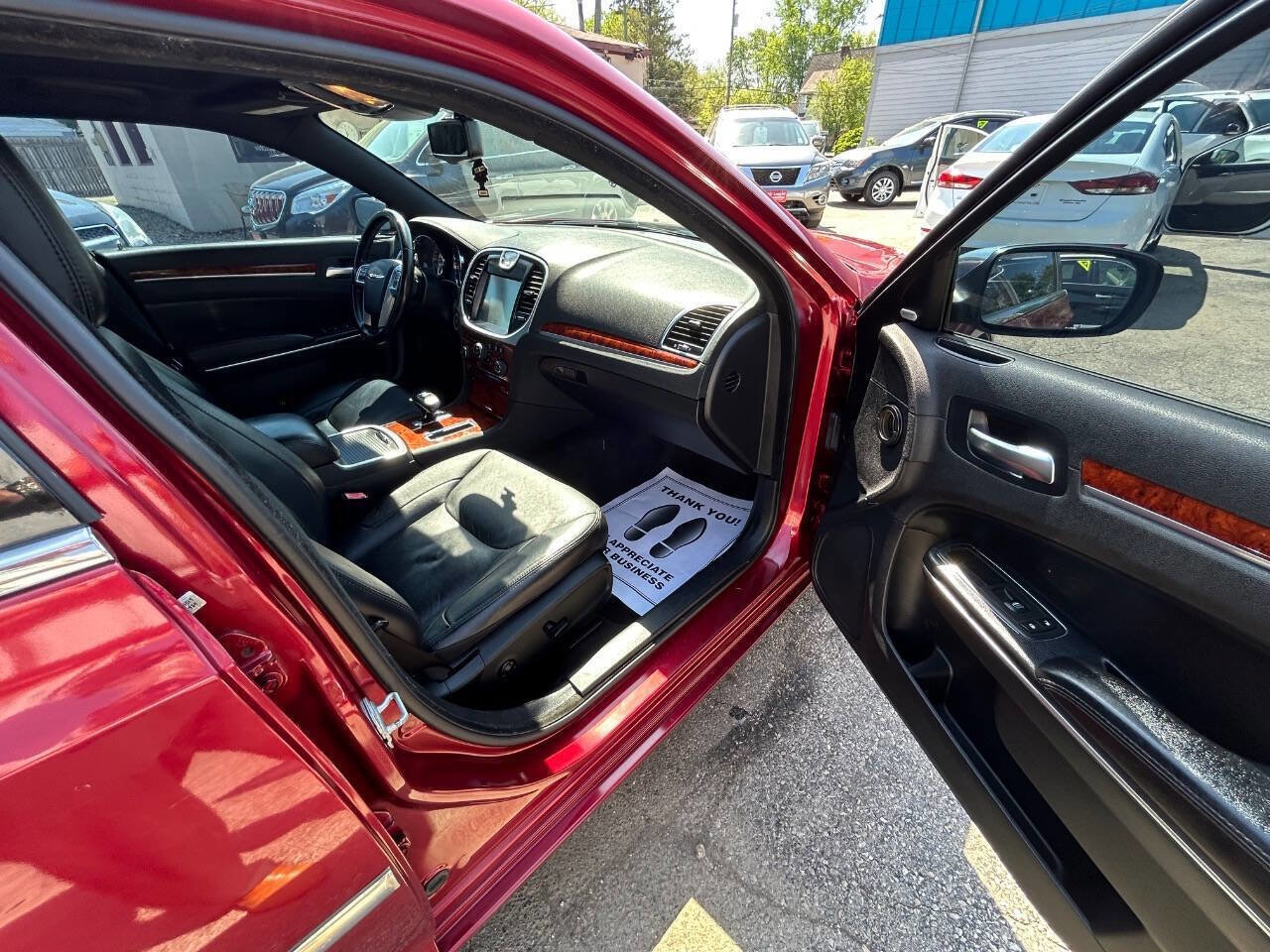 Used 2012 Chrysler 300 Limited RWD image 9