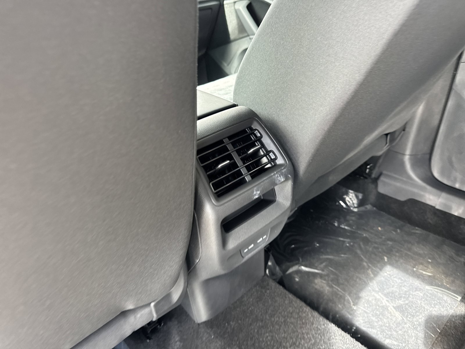 New 2026 Volkswagen Tiguan S FWD image 29