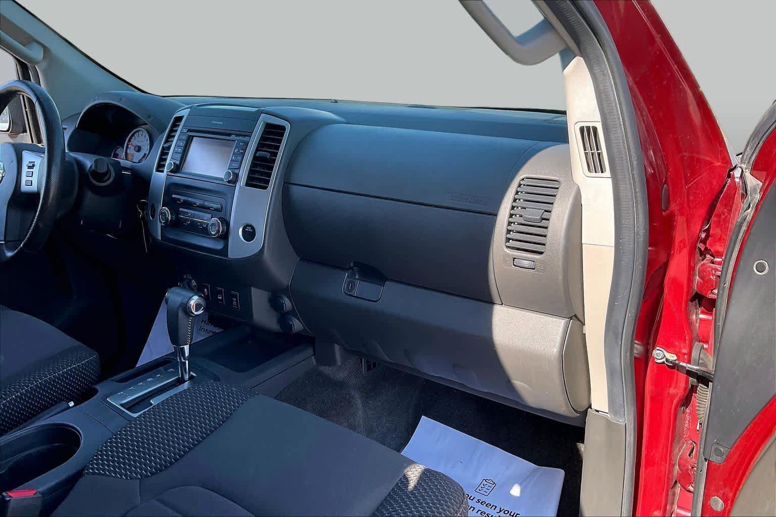 Used 2013 Nissan Xterra PRO-4X AWD/4WD image 17