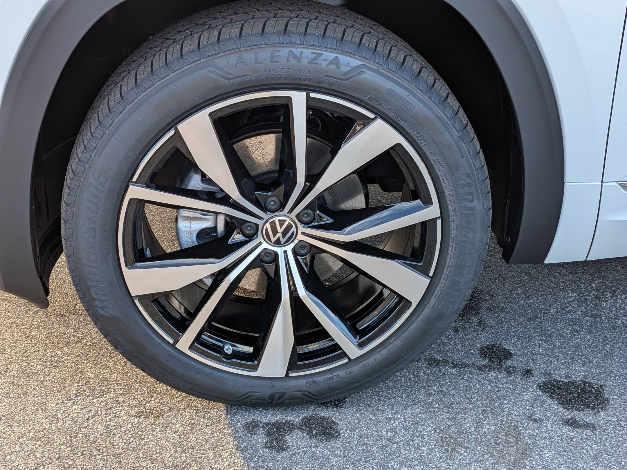 New 2026 Volkswagen Atlas SEL Premium R-Line AWD/4WD image 10