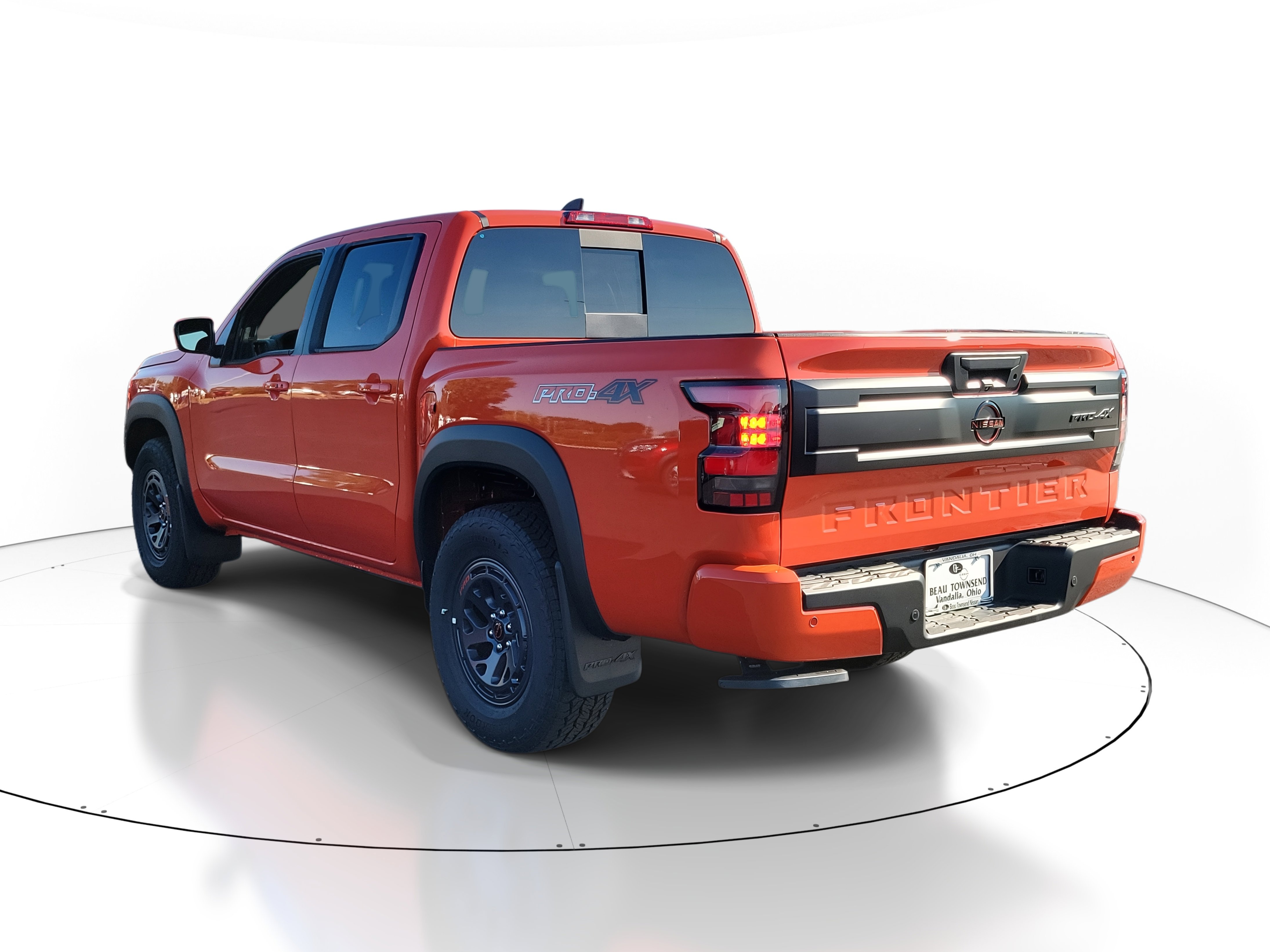 New 2025 Nissan Frontier PRO-4X w/ Interior Protection Package image 3