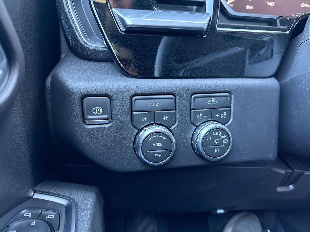 New 2026 GMC Sierra 1500 Elevation image 18