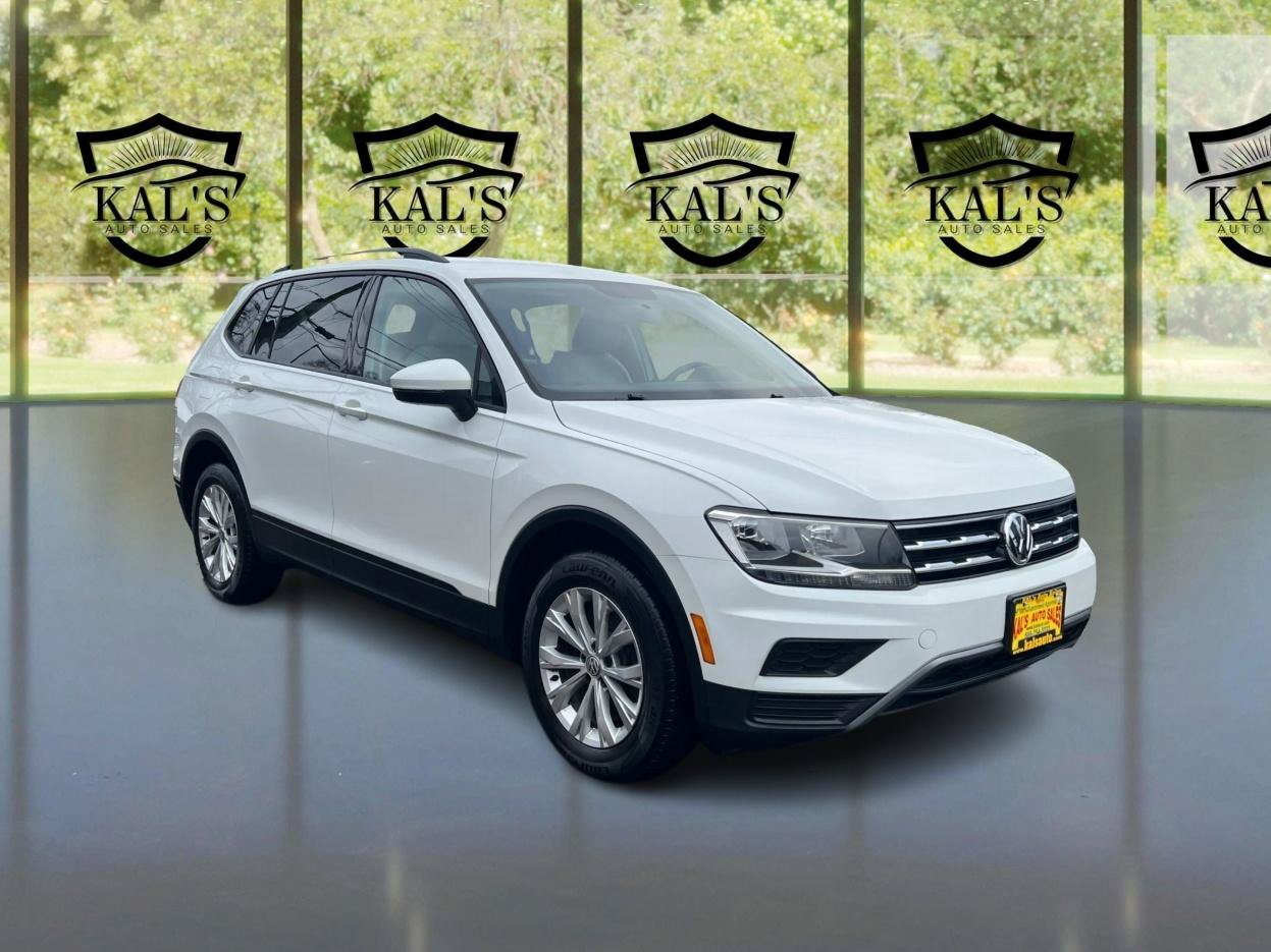 Used 2018 Volkswagen Tiguan S w/ 3rd Row Seat Package AWD/4WD image 3