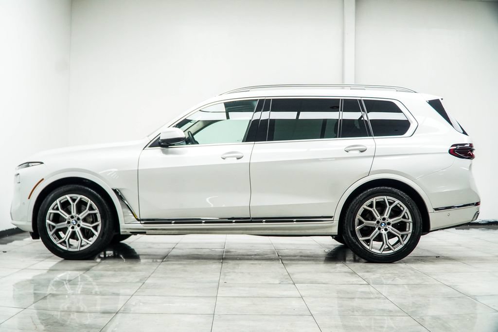 Used 2026 BMW X7 xDrive40i AWD/4WD image 12