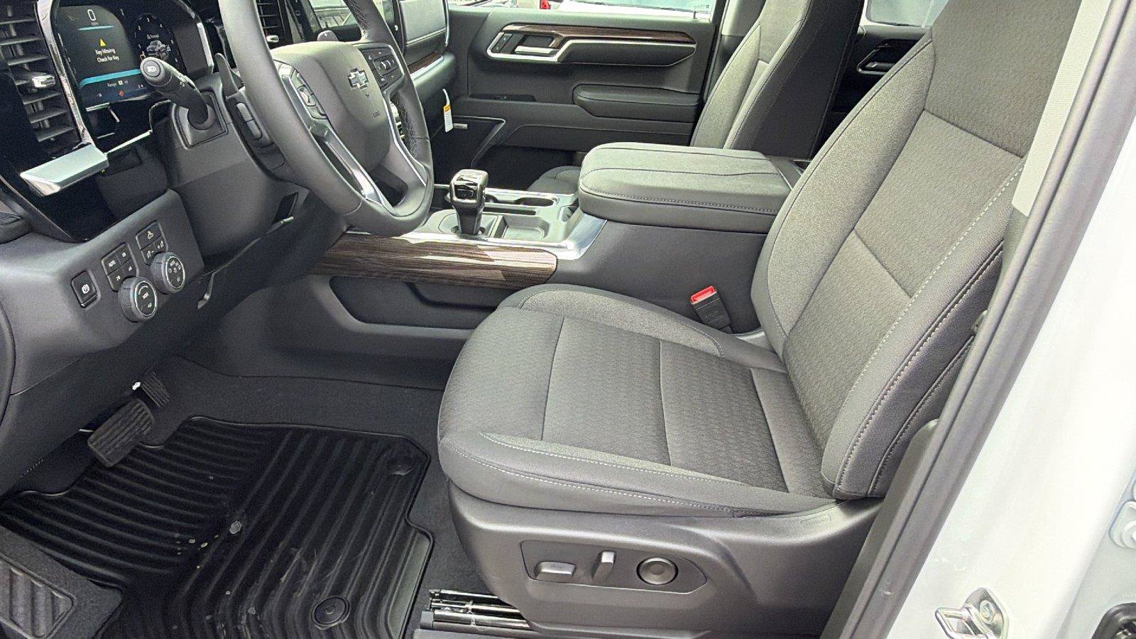 New 2026 Chevrolet Silverado 1500 RST w/ Convenience Package II AWD/4WD image 5