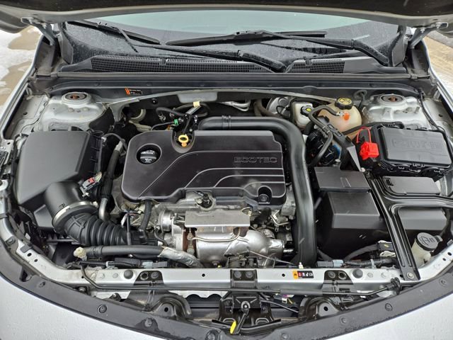 Used 2018 Chevrolet Malibu LT image 31