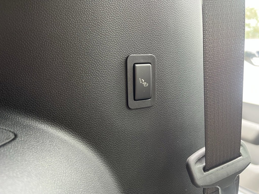 New 2026 Chevrolet Suburban Premier w/ Sun And Tow Package image 38