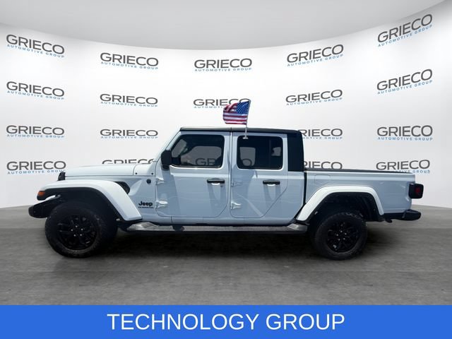 Used 2022 Jeep Gladiator Sport AWD/4WD image 4