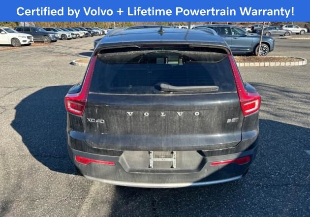 Used 2024 Volvo XC40 B5 Plus w/ Climate Package image 10