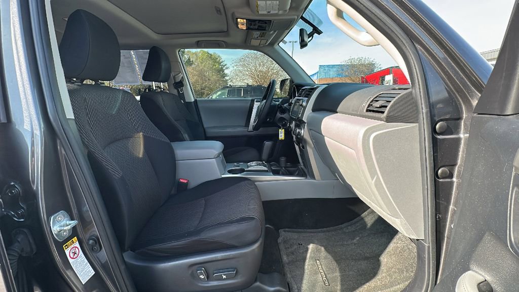 Used 2012 Toyota 4Runner SR5 image 15