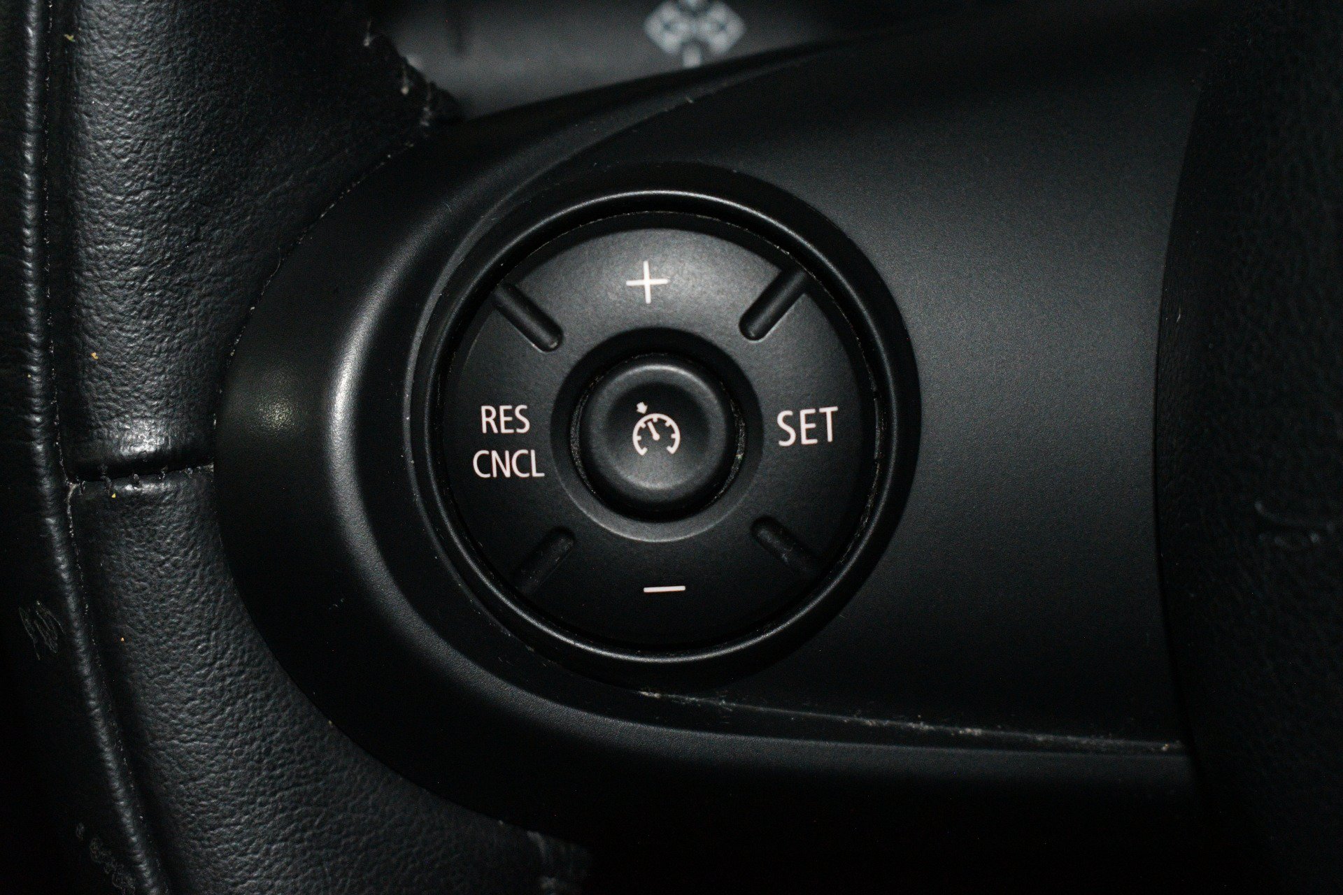 Used 2016 MINI Cooper Clubman FWD image 27
