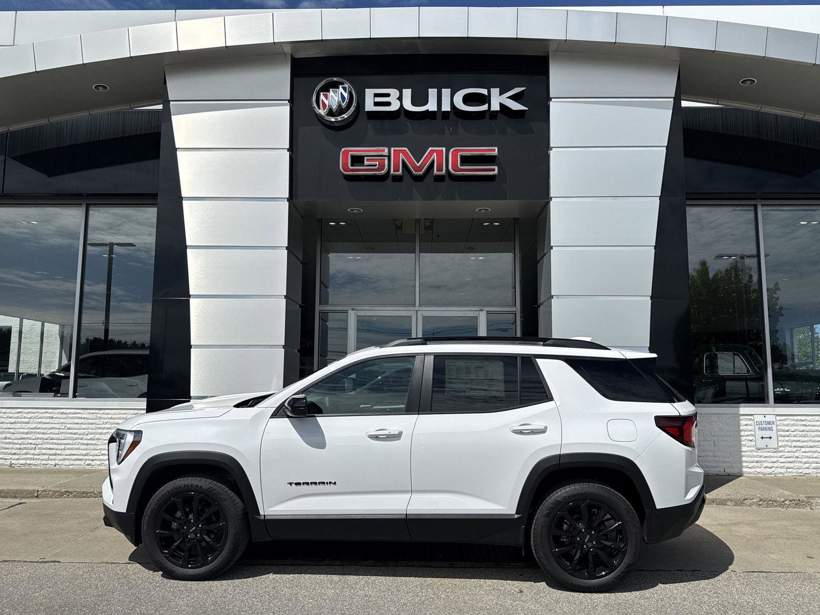 New 2026 GMC Terrain Elevation w/ Elevation Premium Package AWD/4WD image 16