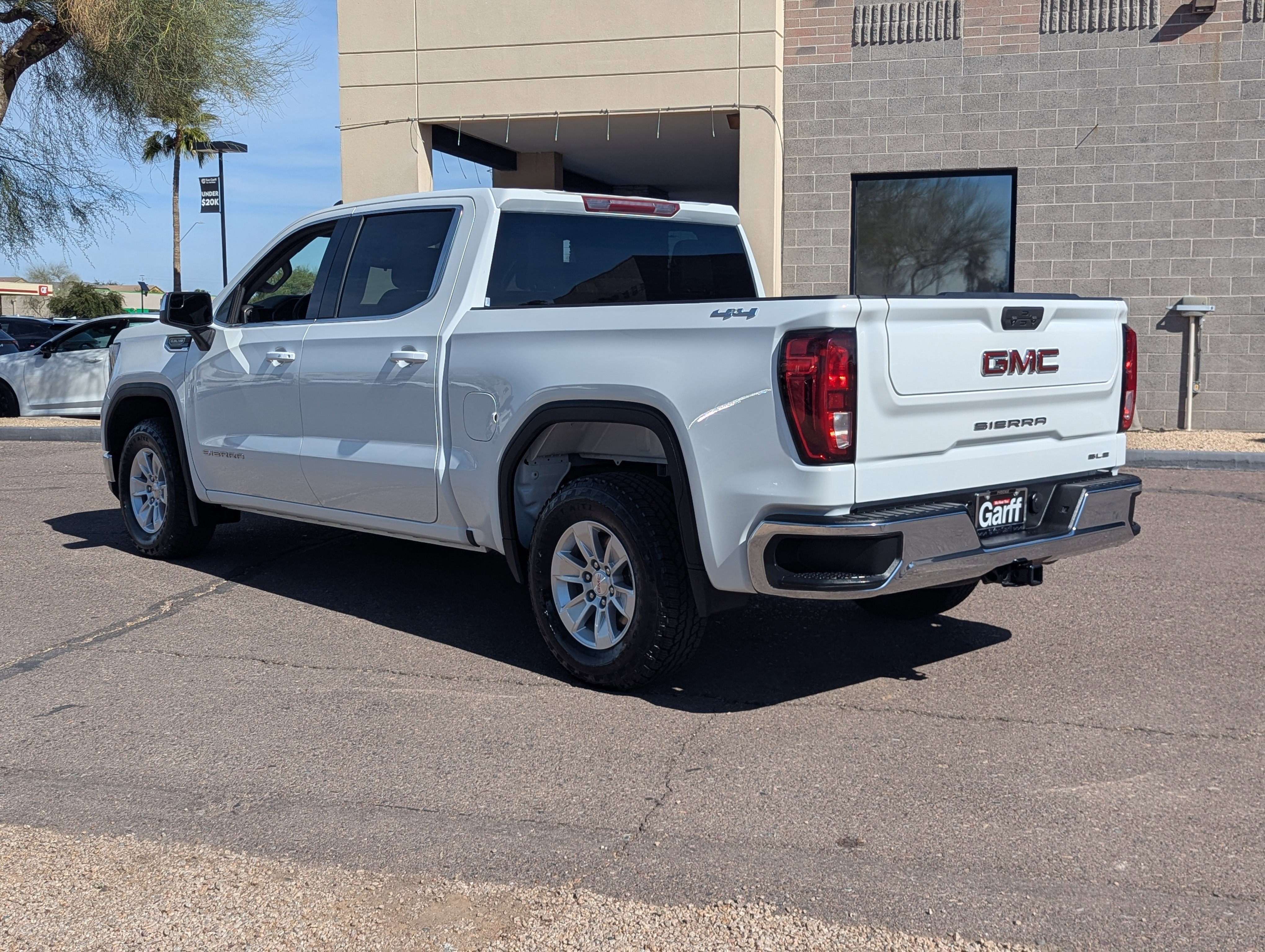 Used 2023 GMC Sierra 1500 SLE image 4