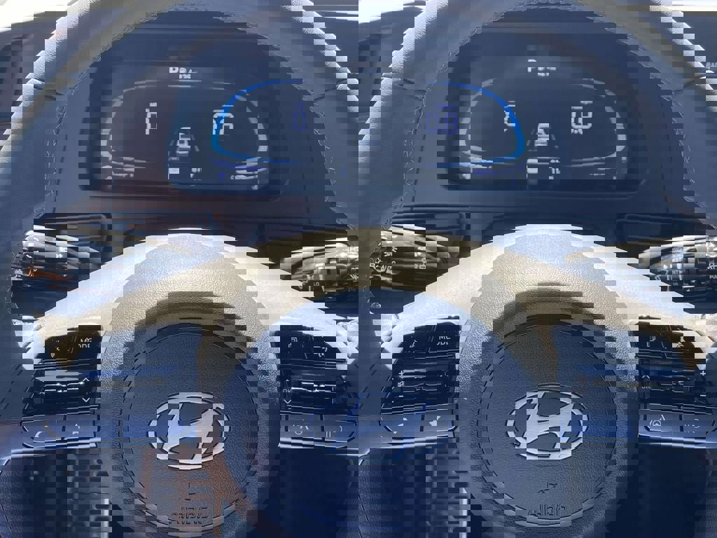 New 2026 Hyundai Elantra Sport image 18