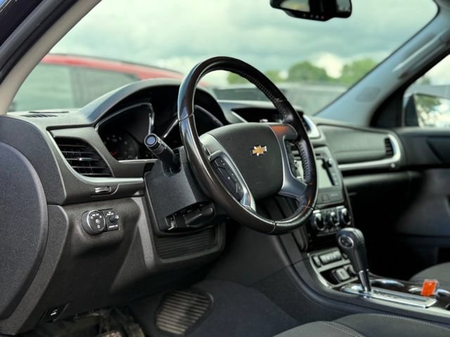 Used 2017 Chevrolet Traverse LT AWD/4WD image 13
