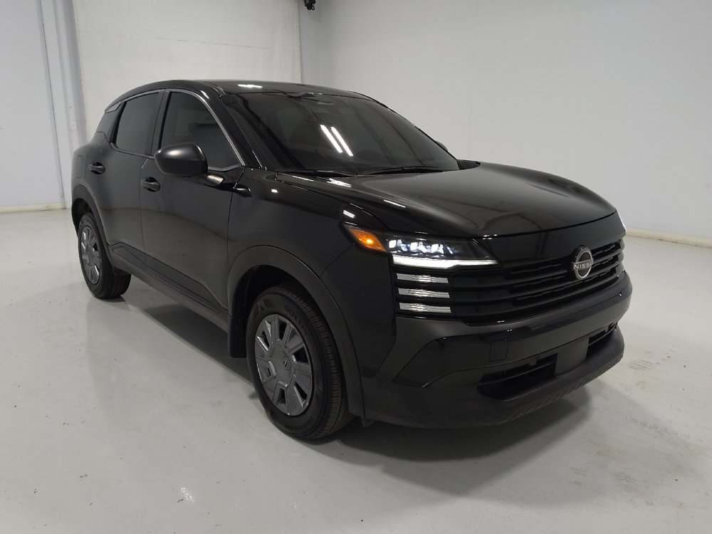 Used 2025 Nissan Kicks S FWD image 13