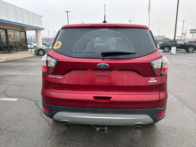 Used 2017 Ford Escape SE image 4