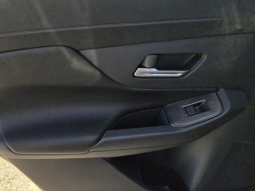 New 2026 Nissan Sentra SR w/ SR Premium Package FWD image 11