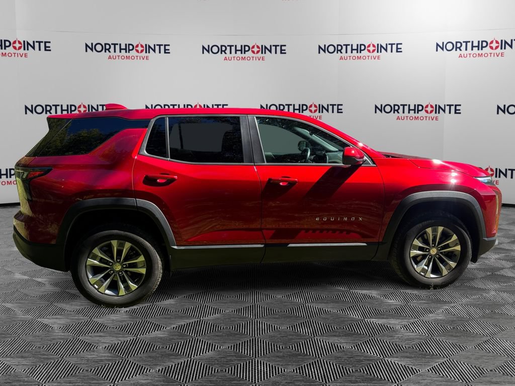 Used 2026 Chevrolet Equinox LT w/ Convenience Package II AWD/4WD image 7