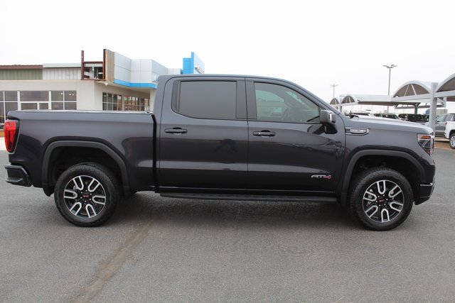 Used 2024 GMC Sierra 1500 AT4 w/ Technology Package image 2